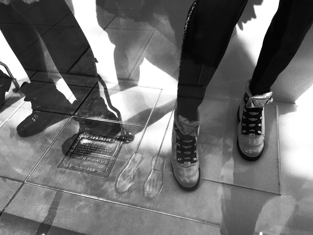 DB9E1983-4BB1-4D5D-82DB-A8C660F390FF