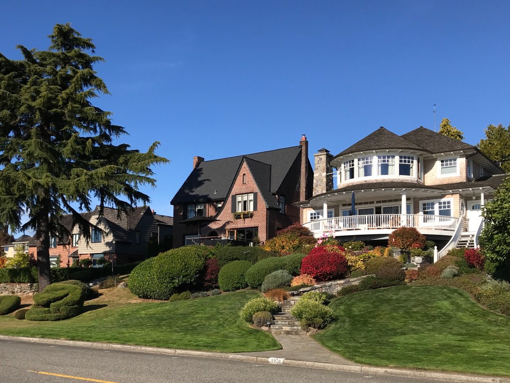 1BD4B6FD-DC9B-4080-8FEA-A17538CBD310