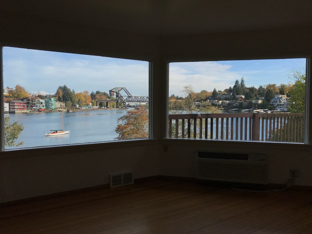 8C855A63-C790-4039-B58A-FB2C4F4429A2