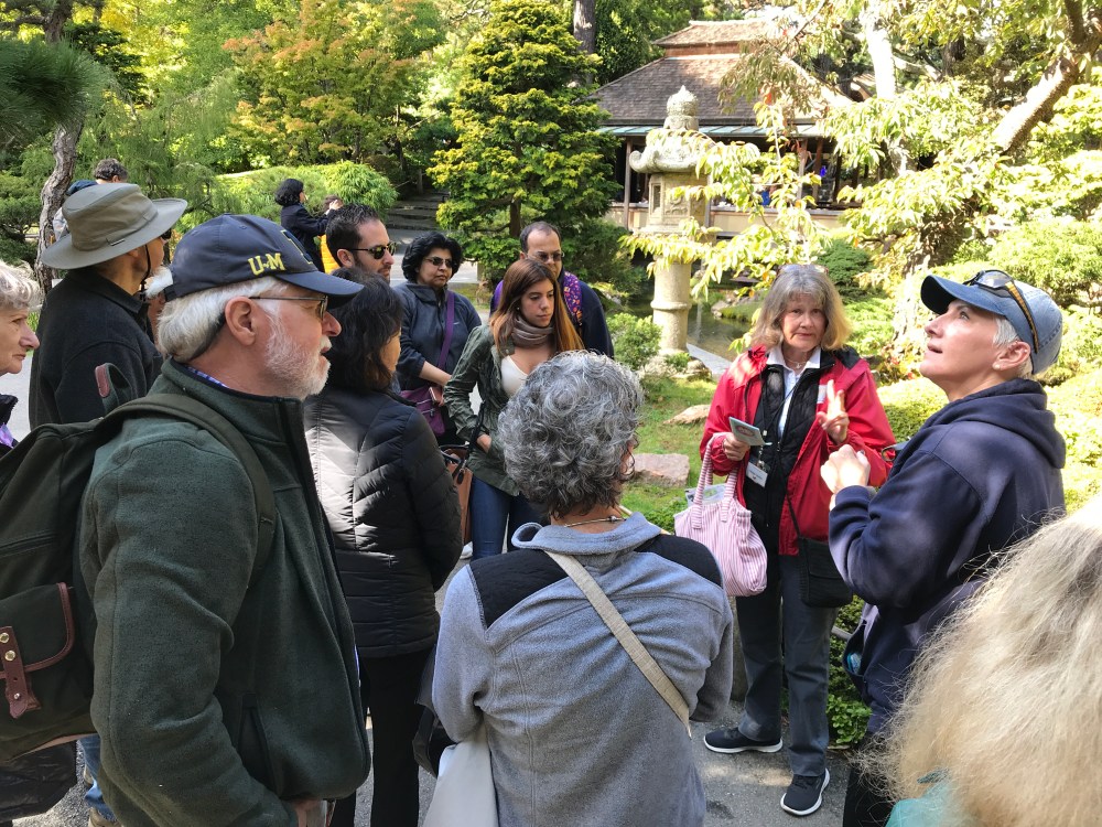 8DAD9013-5889-4A3D-AF00-97769646CC06