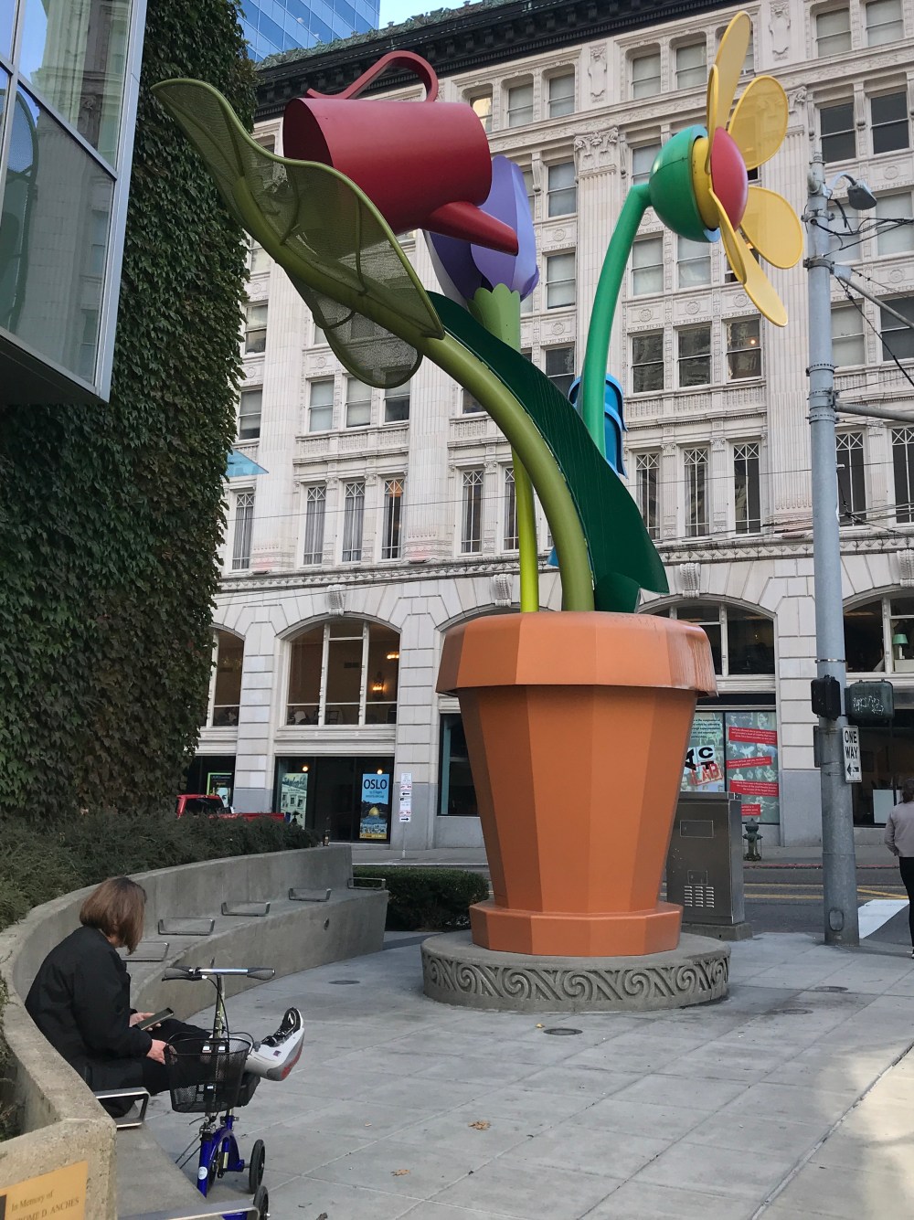 A56B9D26-A4F8-4700-8CAB-2EA12B4FFE78