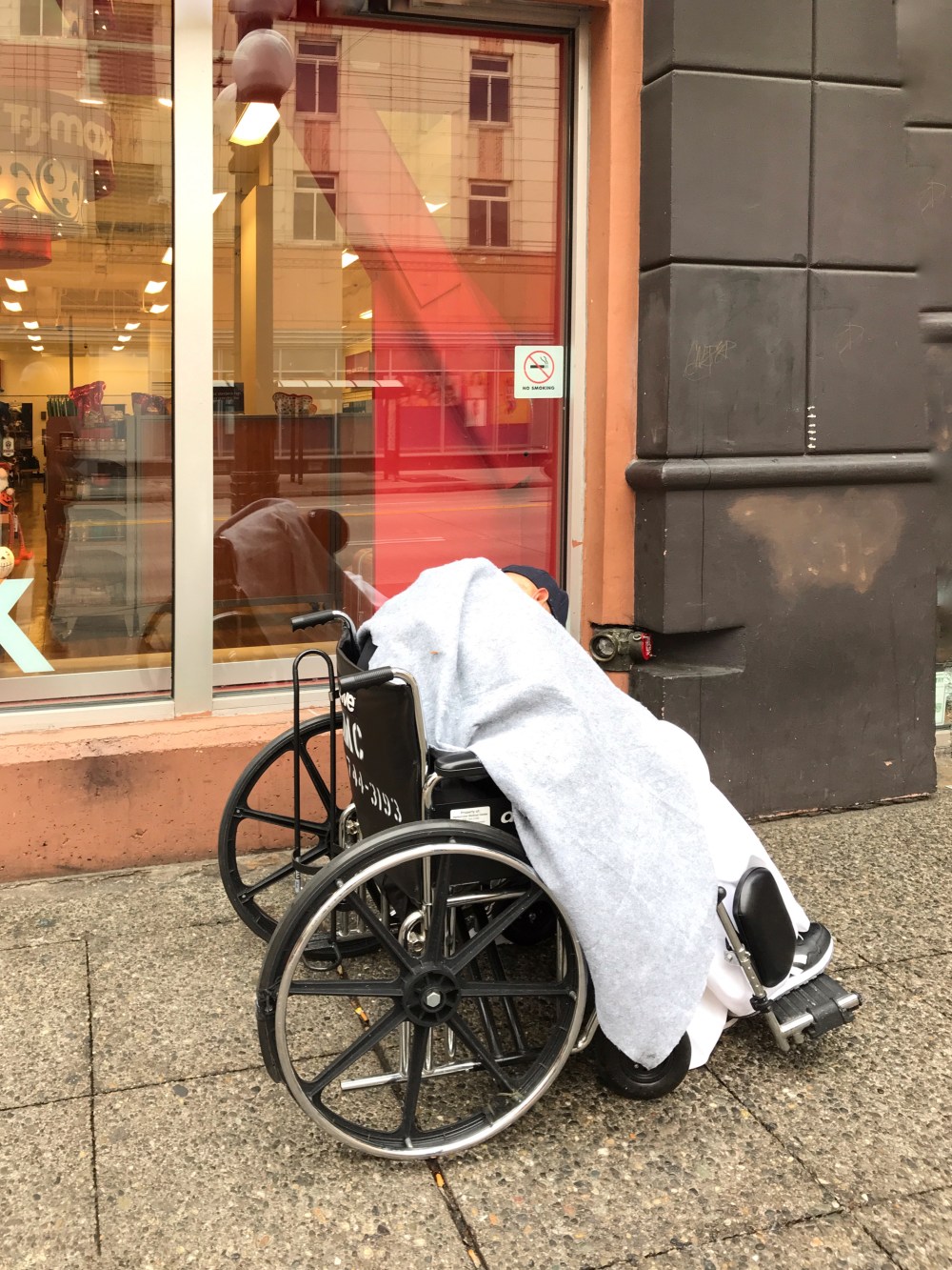 DCD850CB-9A37-428A-AA94-48CD18CB54DC