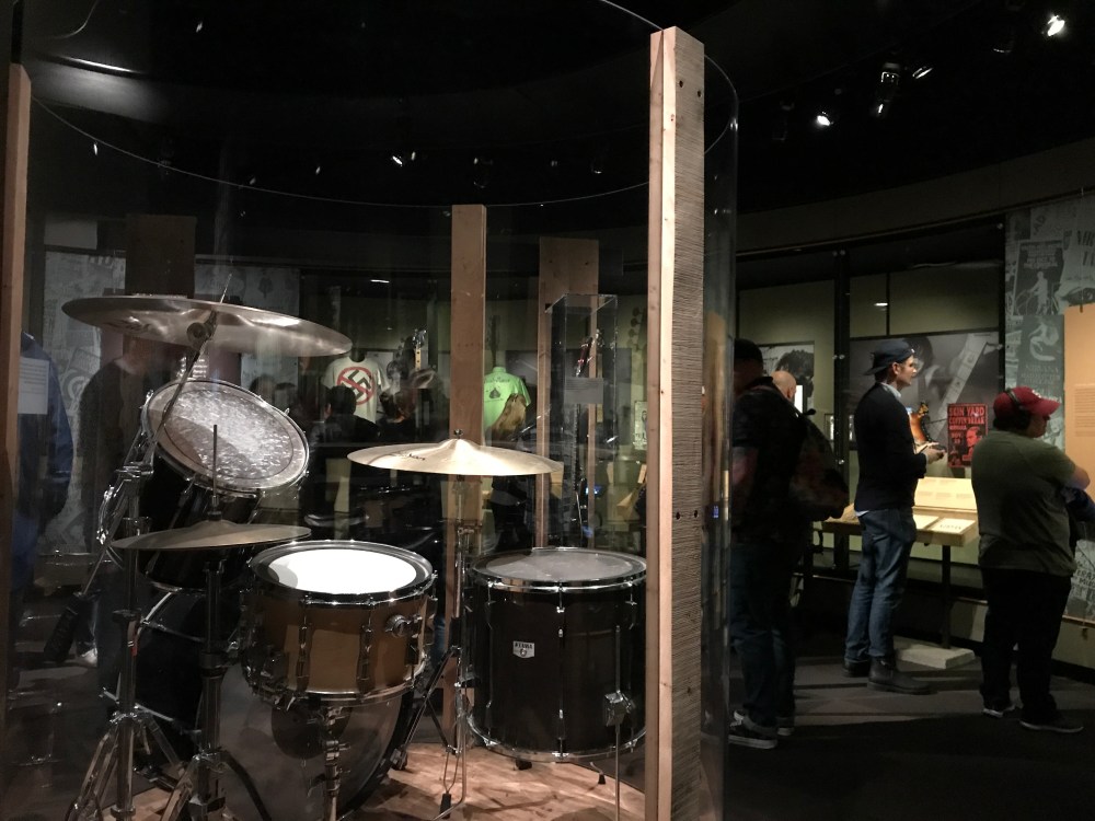 19852DD7-AC8B-4F47-95EE-474B5548E9DE