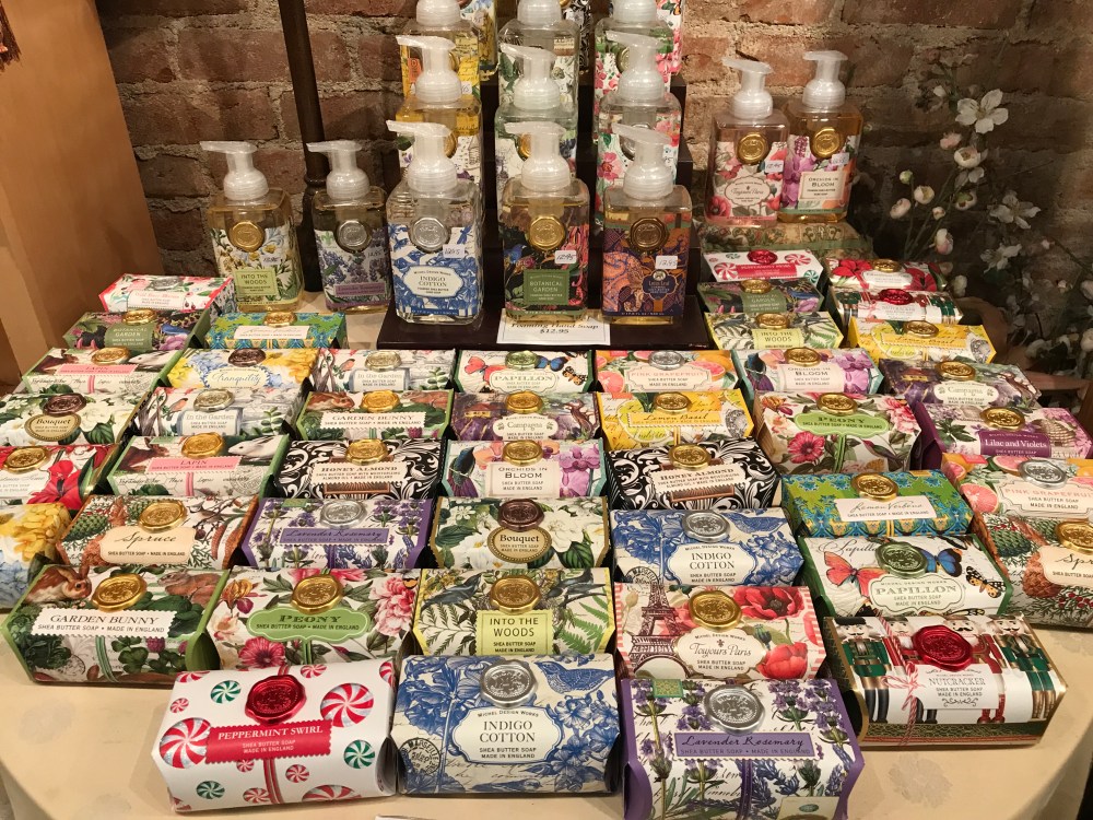 769C8BF2-1F24-4FF7-B7C4-4F9DC89DB550