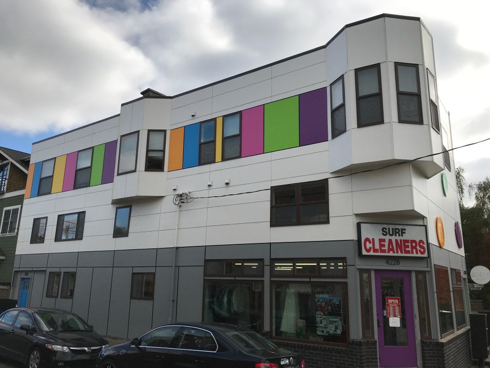 7CA5D628-1EC1-4433-B558-0ABA5D0F1DC8