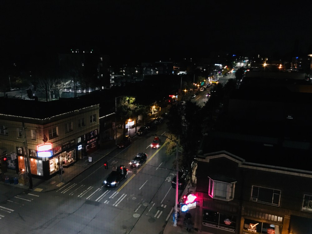 AB4B8C66-E538-4B09-95DF-02FD9B313346