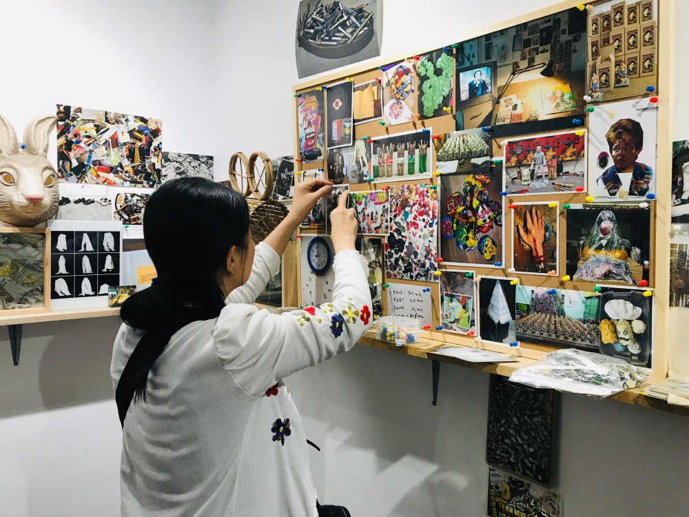 89827F42-AA43-4AF2-A53C-0FA3EAD5B6C0