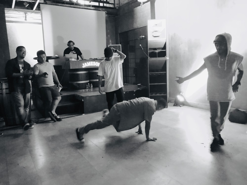 ADE5451D-FE62-4513-860D-6A3E8710E401